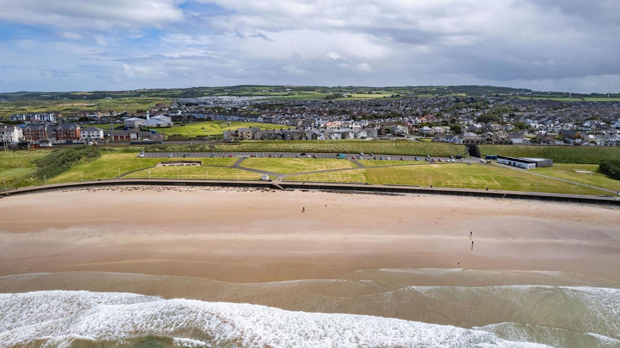 Apartamento 6 Dunluce Park - Portrush By The Sea Exterior foto