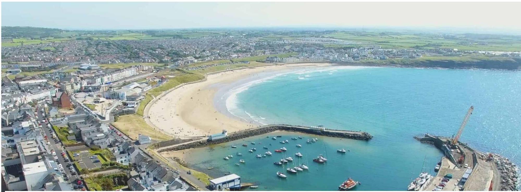 Apartamento 6 Dunluce Park - Portrush By The Sea Exterior foto